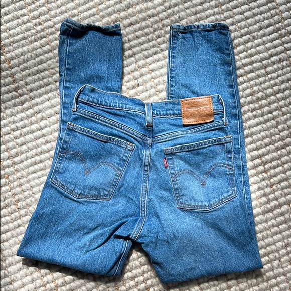 LEVI’S High Rise Wedgie Jean - Picture 4 of 6